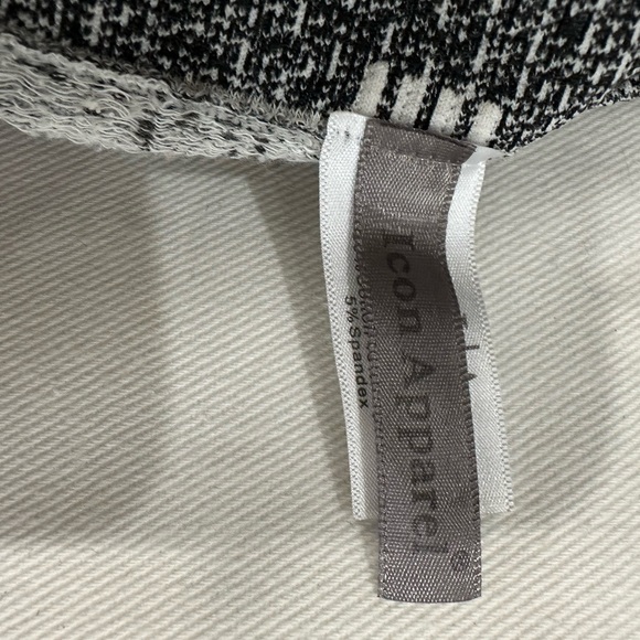 Icon Apparel women’s Jean photo leggings size 2x. - Picture 3 of 4